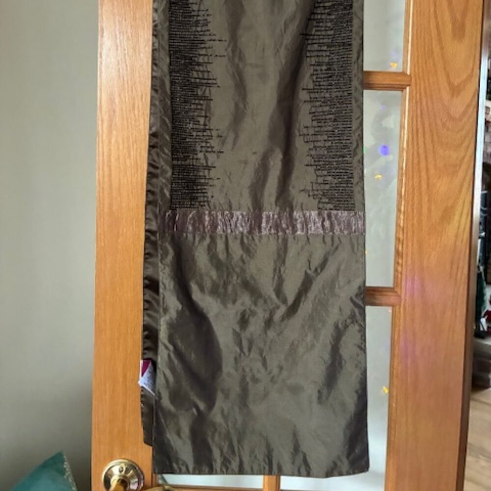 Holiday Collection table runner, satin brown